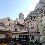 Charming In Centre Apartmán