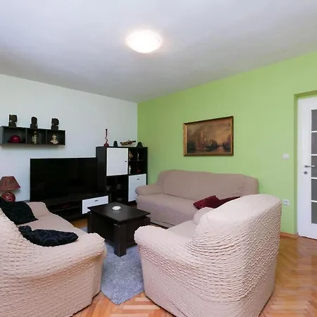 Charming In Centre Apartment *